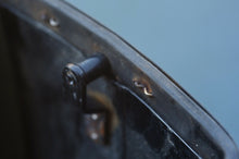 Lade das Bild in den Galerie-Viewer, 8 hp Mercury 9420A10 TOP COWL engine cover TWO STROKE also some 6 10 & 15 hp compatibility 9205A13