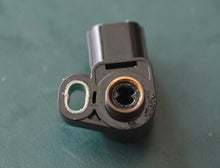 Cargar imagen en el visor de la galería, DF 9.9 15 20 HP Suzuki MAP SENSOR pressure sensor Intake 18590-58M00 four stroke 2015-2018