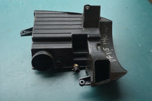 Cargar imagen en el visor de la galería, DF 140 115 100 90 hp Suzuki intake air silencer 13810-90J00 Four Stroke