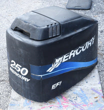 Cargar imagen en el visor de la galería, 250 225 200 HP Mercury 3.0 Liter EFI TOP COWL 8M0143835 889246T86 engine cover Two Stroke 1999 880012T36