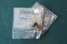 Load image into Gallery viewer, Mercury Quicksilver Thermostat 14586 & thermostat gasket 27-141318005