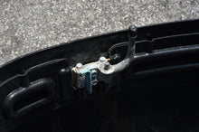 Cargar imagen en el visor de la galería, 225 250 hp Mercury Top Cowling 887913T1 Yama-Merc Fiberglass Four Stroke