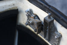 Cargar imagen en el visor de la galería, 90 HP Tohatsu nissan top cowl, cowling 3T9S675100 Engine Cover