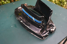 Lade das Bild in den Galerie-Viewer, 7.5 9.8 hp Mercury 110 pair of lower-side covers & exhaust cover