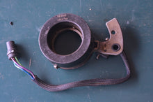 Cargar imagen en el visor de la galería, 60 65 70 hp Johnson Evinrude OMC Timing Base 584562 two stroke 1991 4-pin OEM