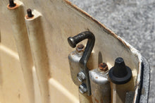 Lade das Bild in den Galerie-Viewer, 225hp Yamaha 66X-42610-P0-NA TOP COWLING ASSY, engine cover, 200 hp