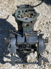 Cargar imagen en el visor de la galería, revise for missing tilt parts——1999-2004 F 25 Yamaha short shaft 15 inch manual tilt remote midsection 1998-2006 and later