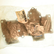 Cargar imagen en el visor de la galería, 50 hp, 60 Hp Mercury Mariner Transfer Cover 1987-90, 14428A-1