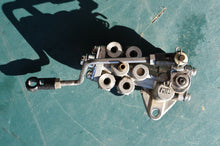 Cargar imagen en el visor de la galería, DT 55 Dt 65 Suzuki oil pump 94701, 2-stroke 3 cylinder