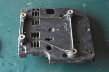 Lade das Bild in den Galerie-Viewer, BF 225 Honda electrics cover (held cdi-ecu) - for 2007 & later models - off bagj-1500001t