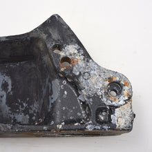 Load image into Gallery viewer, DF 140 hp Suzuki 41121-92J04-0EP BRACKET, CLAMP PORT (BLACK)