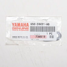 Lade das Bild in den Galerie-Viewer, 25 40 50 55 60 115 150 200 225 300 hp yamaha 650-24431-a0 gasket, fuel pump 1