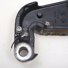 Load image into Gallery viewer, DF 140 hp Suzuki 41121-92J04-0EP BRACKET, CLAMP PORT (BLACK)