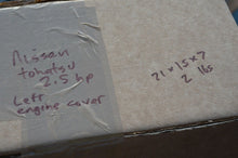 Cargar imagen en el visor de la galería, 2.5 hp Nissan Tohatsu 2.5 side cover, left