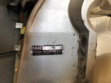 Cargar imagen en el visor de la galería, BF 75 hp Honda four stroke outboard complete motor 20 inch 2003