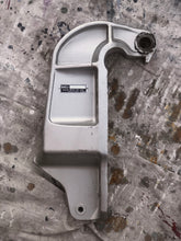 Lade das Bild in den Galerie-Viewer, BF 200 225 175 hp honda 50301-zy3-030za stern bracket right starboard clamp