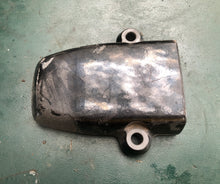 Lade das Bild in den Galerie-Viewer, DF 25 40 50 hp Suzuki 54221-95J00-0EP LOWER MOUNT COVERS nla Four Stroke twin v