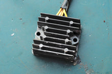 Cargar imagen en el visor de la galería, DF 60 70 hp Suzuki 32800-92E20 RECTIFIER & REGULATOR Four Stroke 1999, 1998-2000 also DT 150 200 225 HP compatible