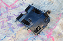 Load image into Gallery viewer, DF 60 70 HP Suzuki side covers 61811-99e00 61821-99e00