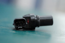 Load image into Gallery viewer, DF 60 70 HP Suzuki CKP Clutch Sensor 33220-84g00 four stroke 2000-2008