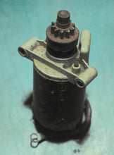 Load image into Gallery viewer, 25 28 20 30 35 hp Johnson Evinrude OMC 0586278 586278 STARTER MOTOR ASSY oem Two Stroke 3 cylinder