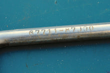 Cargar imagen en el visor de la galería, Suzuki steering link arms 67711-87J00, drag link