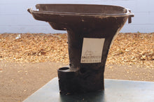 Cargar imagen en el visor de la galería, 25 40 45 50 hp Mercury BOTTOM COWL long strbd port 826277F1 826278F3 four stroke 2005