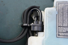 Cargar imagen en el visor de la galería, 25 30 20 15 hp Evinrude E-tec 5007184 FUEL LIFT PUMP Assembly, 5008994 OIL TANK 5008995, 5009036 PUMP & MANIFOLD Assembly Two Stroke 2012-up