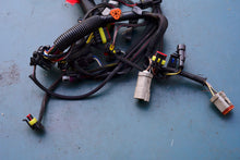 Cargar imagen en el visor de la galería, 25 30 15 hp Evinrude E-tec 587061 0587061 ENGINE HARNESS Assembly two stroke