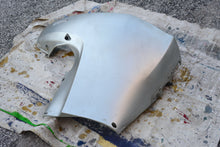 Lade das Bild in den Galerie-Viewer, BF 150 135 115 hp Honda 63716-zy6-010za lower side cover PORT Bottom Cowl