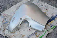 Lade das Bild in den Galerie-Viewer, BF 150 135 115 hp Honda 63716-zy6-010za lower side cover PORT Bottom Cowl