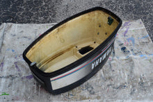 Lade das Bild in den Galerie-Viewer, 40 HP Yamaha top cowl 6H4-42610-U1-EK 6H4-42610 - 1989 - 1994 Old style engine cover, two stroke 50 HP