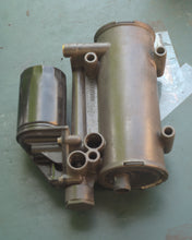 Cargar imagen en el visor de la galería, 275 hp Mercury 880640T10 MODULE ASSEMBLY Intergrated Oil Cooler - Complete Verado Four Stroke 200 225 250 300 hp