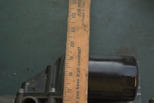 Cargar imagen en el visor de la galería, 275 hp Mercury 880640T10 MODULE ASSEMBLY Intergrated Oil Cooler - Complete Verado Four Stroke 200 225 250 300 hp