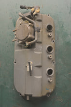 Lade das Bild in den Galerie-Viewer, BF 200 hp Honda 12320-ZY3-405ZA COVER, L. CYLINDER HEAD with 16700-ZY3-A01 FUEL PUMP