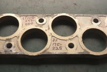 Lade das Bild in den Galerie-Viewer, BF 200 225 250 175 hp Honda 17108-ZY3-000 SPACER, INTAKE MANIFOLD