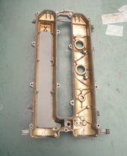 Cargar imagen en el visor de la galería, f 150 hp Yamaha 63P-11191-00-1S CYLINDER HEAD COVER crankcase 2005 Four Stroke