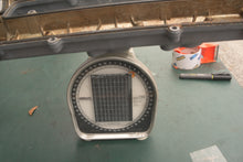 Cargar imagen en el visor de la galería, f 150 hp Yamaha 63P-11191-00-1S CYLINDER HEAD COVER crankcase 2005 Four Stroke