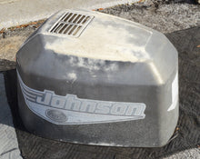Cargar imagen en el visor de la galería, 200 225 250 hp Johnson ENGINE COVER 5001094 5001094 two stroke 2000 Ocean Pro