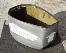 Cargar imagen en el visor de la galería, 200 225 250 hp Johnson ENGINE COVER 5001094 5001094 two stroke 2000 Ocean Pro