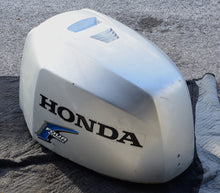 Cargar imagen en el visor de la galería, BF 135 150 Honda Top Cowling Assembly four stroke engine cover 63100-ZY6-030ZA