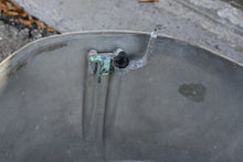 Load image into Gallery viewer, 200 HP Yamaha HPDI Cowling 68F-42610-40-4D two stroke 2.6 Liter, 150 hp