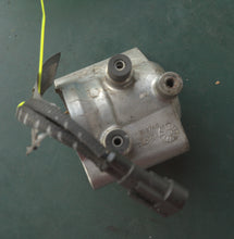 Cargar imagen en el visor de la galería, 25 15 30 hp hp Evinrude E-tec injector 353748 5006635 2 cylinder Two Stroke