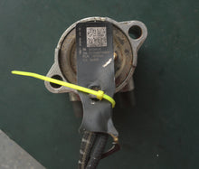 Cargar imagen en el visor de la galería, 25 15 30 hp hp Evinrude E-tec injector 353748 5006635 2 cylinder Two Stroke