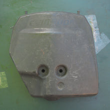 Load image into Gallery viewer, 115 90 hp Evinrude E-tec 5005832 05005832 AIR SILENCER Assy Two Stroke intake