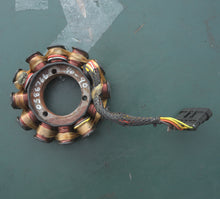 Load image into Gallery viewer, 40 50 60 75 90 hp Evinrude E-tec 0586766 STATOR Assy electrical Two Stroke
