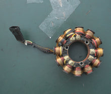 Load image into Gallery viewer, 40 50 60 75 90 hp Evinrude E-tec 0586766 STATOR Assy electrical Two Stroke