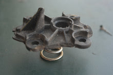 Cargar imagen en el visor de la galería, 150 175 200 hp Evinrude 0337207 THERMOSTAT COVER 0337067 THERMOSTAT SPRING, 0337487 THERMOSTAT COVER NIPPLE, two stroke 0778377