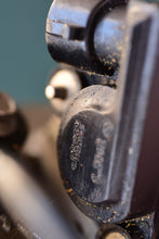 Load image into Gallery viewer, 25 30 HP Evinrude E-tec Intake 5007345 THROTTLE BODY Assembly 2015, two stroke, tps sensor 5006484, Johnson OMC