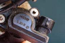 Load image into Gallery viewer, 25 30 HP Evinrude E-tec Intake 5007345 THROTTLE BODY Assembly 2015, two stroke, tps sensor 5006484, Johnson OMC